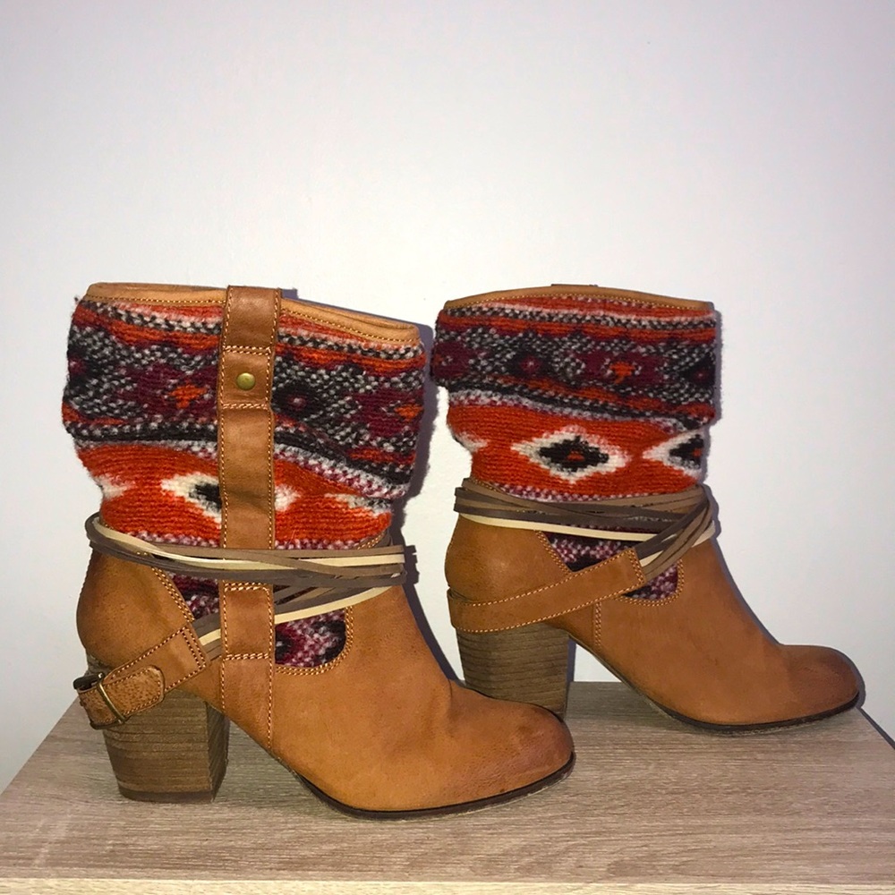 Steve Madden Western style boots